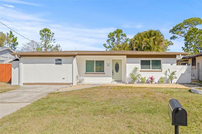 Picture of 10925 124Th Avenue, Largo FL 33778