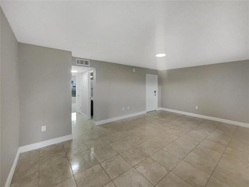 Picture of 1030 Plantation Drive Unit C6, Kissimmee FL 34741