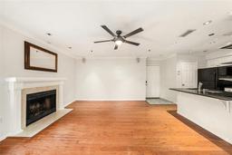 Picture of 1000 W Horatio Street Unit 327, Tampa, FL 33606