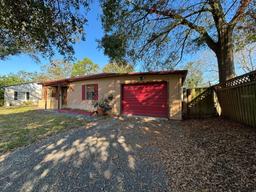 Picture of 3923 W Bay View Avenue, Tampa, FL 33611