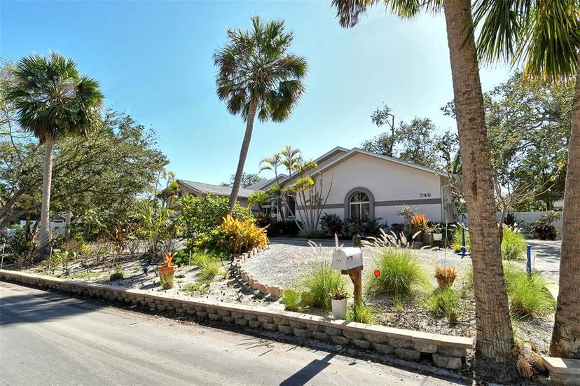 Picture of 746 Plymouth Street, Sarasota FL 34242