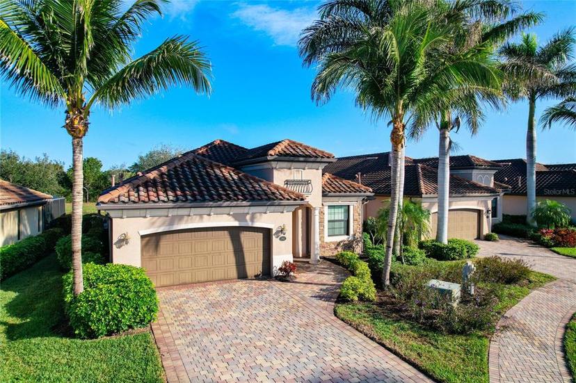 Picture of 2902 Aviamar Circle, Naples FL 34114