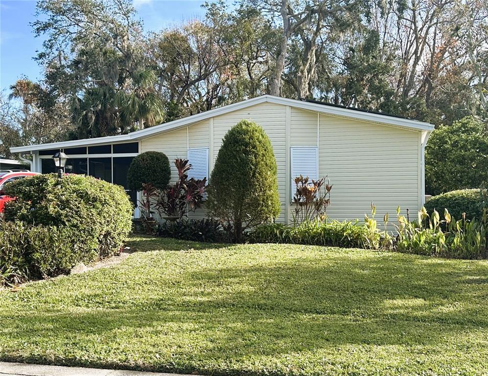 Picture of 451 Sioux Boulevard, Oak Hill, FL 32759