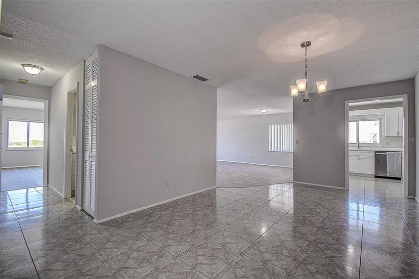 Picture of 100 Bluff View Drive Unit 514A, Belleair Bluffs FL 33770