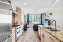 Picture of 1208 E Kennedy Boulevard Unit 1017, Tampa, FL 33602