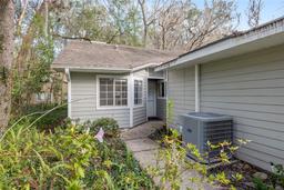 Picture of 901 SW 51St Way, Gainesville, FL 32607