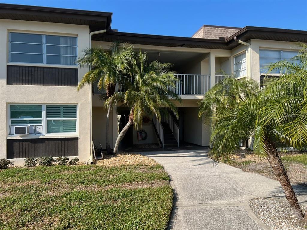 Picture of 4715 Jasper Drive Unit 208, New Port Richey, FL 34652