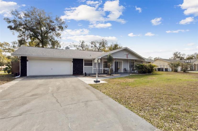 Picture of 480 Columbus Avenue, Orange City FL 32763