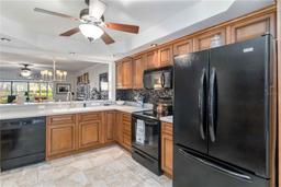 Picture of 805 Spring Lakes Boulevard Unit 805, Bradenton, FL 34210