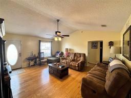 Picture of 676 Fox Run Circle, Macclenny, FL 32063