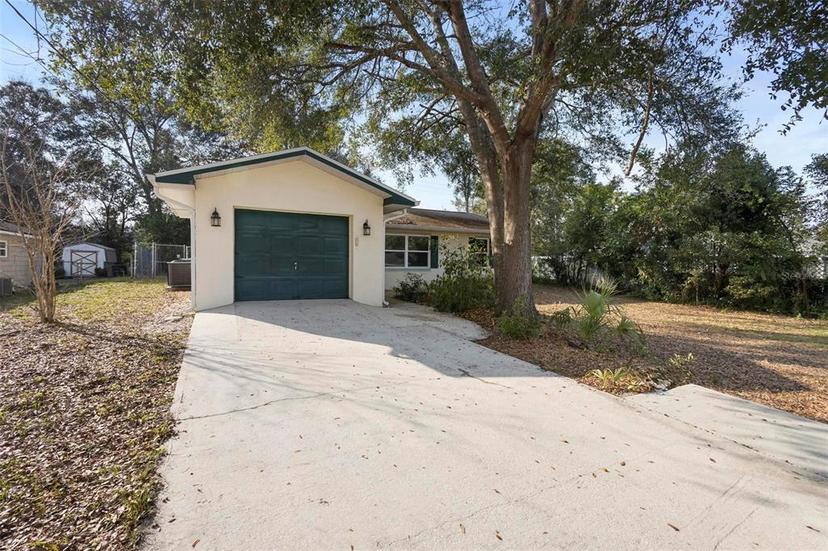 Picture of 370 Charles Avenue, Orange City FL 32763