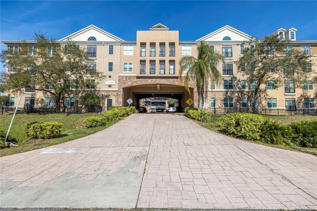 Picture of 4221 W Spruce Street Unit 1325, Tampa, FL 33607