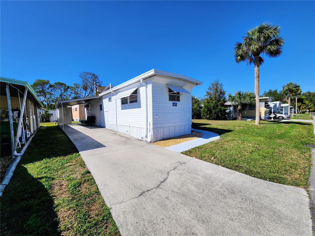 Picture of 1100 University Parkway Unit 38, Sarasota, FL 34234