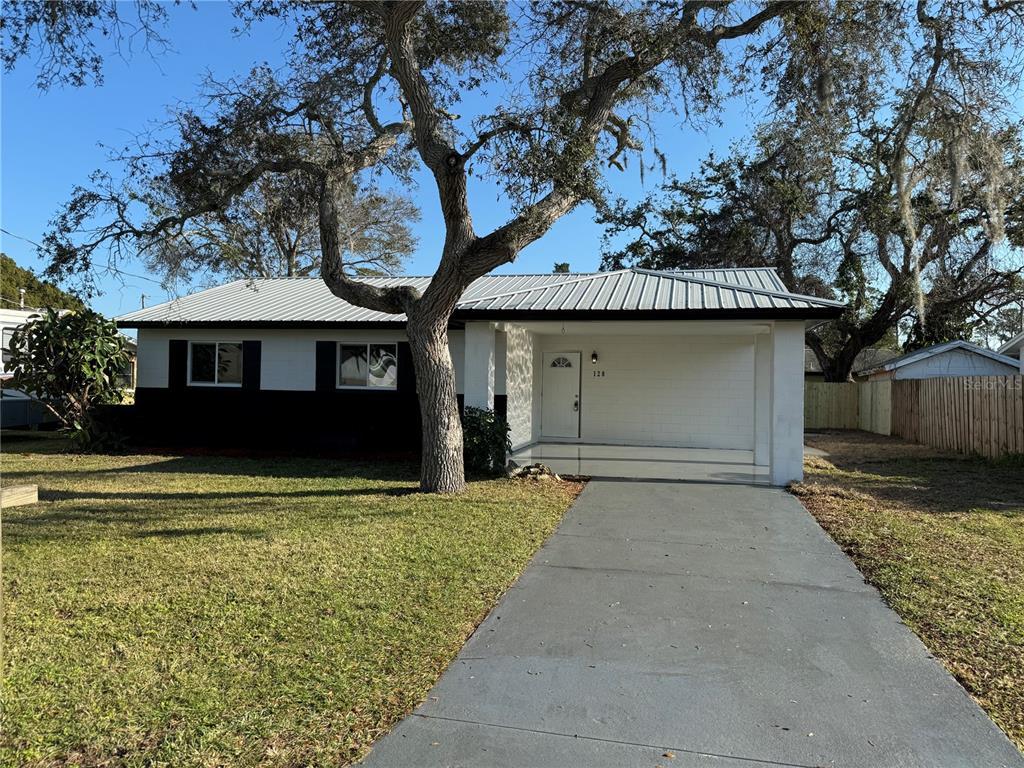 Picture of 128 Orange Avenue, Edgewater, FL 32132