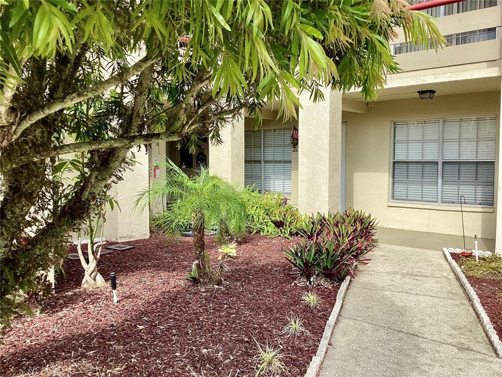 Picture of 4529 Whitton Way Unit 214, New Port Richey, FL 34653