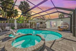 Picture of 615 Avenida Del Norte, Sarasota, FL 34242