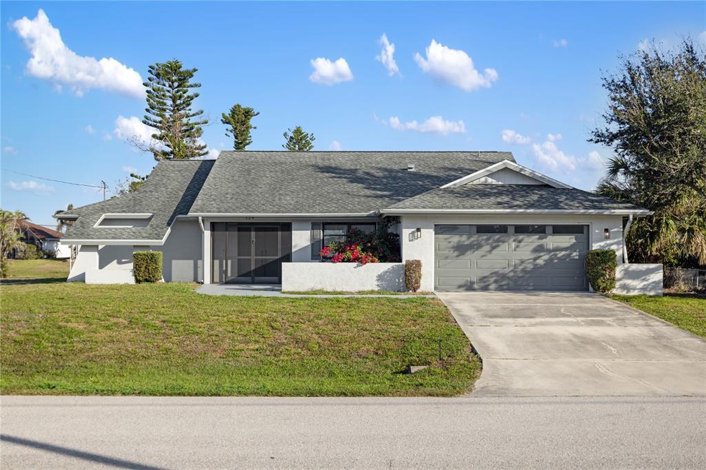 Picture of 124 Mark Twain Lane, Rotonda West, FL 33947