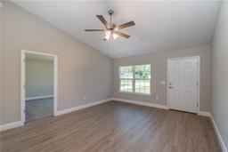 Picture of 1 Fisher Lane Way, Ocklawaha, FL 32179