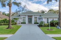 Picture of 6612 Saint James Crossing, University Park, FL 34201