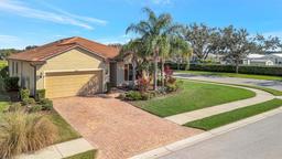 Picture of 4802 68Th Street Circle E, Bradenton, FL 34203