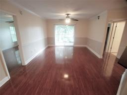 Picture of 713 Crest Pines Drive Unit 227, Orlando, FL 32828