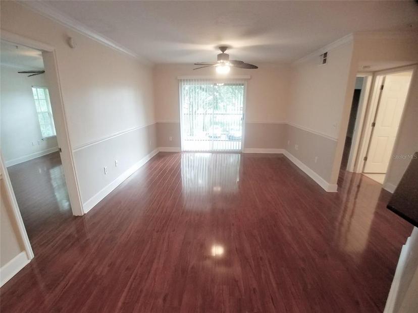 Picture of 713 Crest Pines Drive Unit 227, Orlando FL 32828