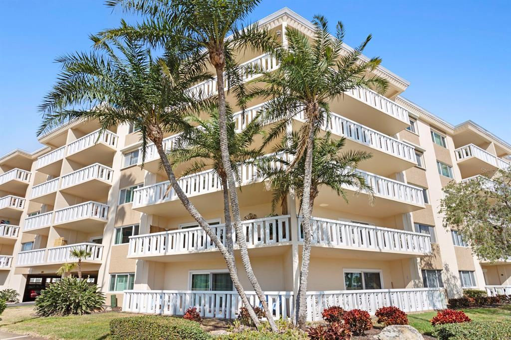 Picture of 1200 N Shore Drive Ne Unit 204, St Petersburg, FL 33701