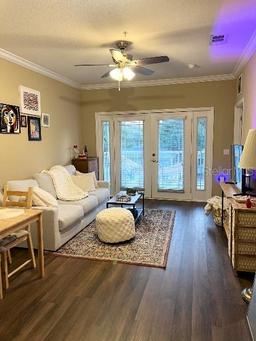 Picture of 1440 NW 3Rd Place Unit 303, Gainesville, FL 32603