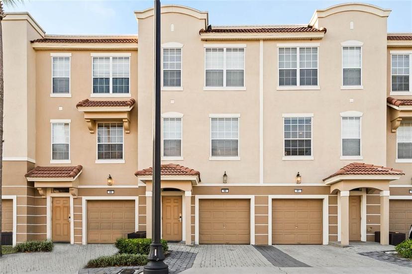 Picture of 5076 Tideview Circle Unit 90, Orlando FL 32819