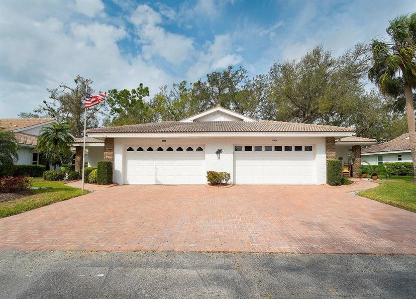 Picture of 5642 Garden Lakes Drive, Bradenton FL 34203