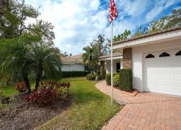 Picture of 5642 Garden Lakes Drive, Bradenton, FL 34203