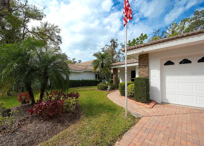 Picture of 5642 Garden Lakes Drive, Bradenton FL 34203