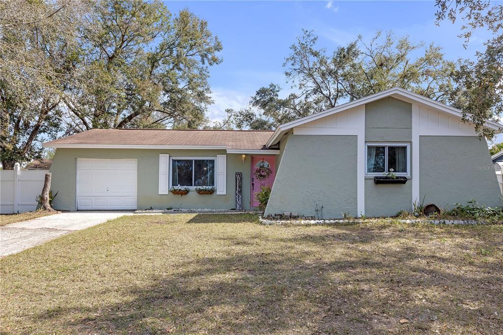 Picture of 245 Faithway Drive, Seffner, FL 33584