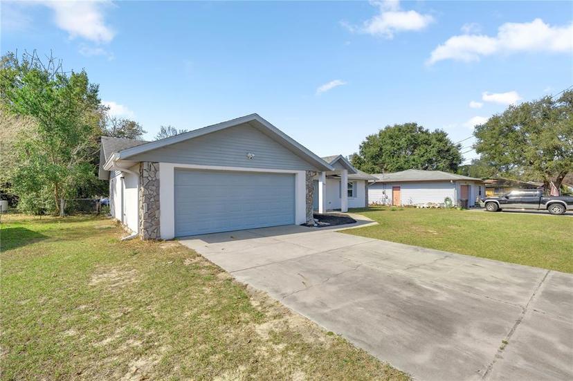 Picture of 11862 SE 72Nd Terrace Road, Belleview FL 34420