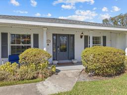 Picture of 19 Meadowlake Court, Winter Haven, FL 33884