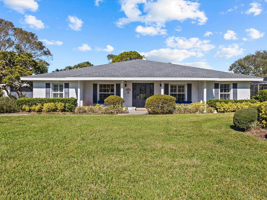 Picture of 19 Meadowlake Court, Winter Haven, FL 33884