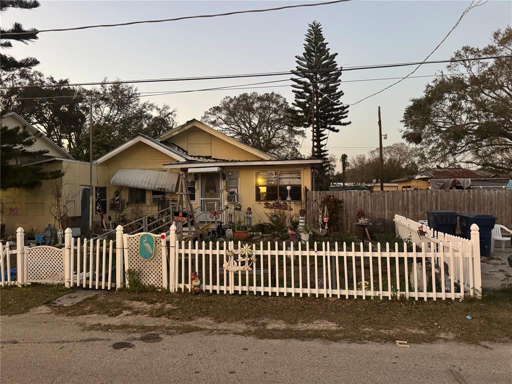 Picture of 2216 Saxon Street, Tampa, FL 33605