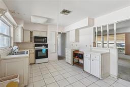 Picture of 1910 Rainbow Drive, Clearwater, FL 33765