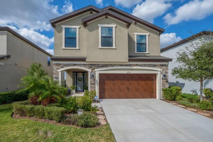 Picture of 12515 Horseshoe Bend Drive, Lithia FL 33547