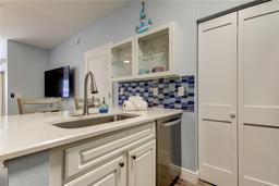 Picture of 10764 70Th Avenue Unit 2110, Seminole, FL 33772