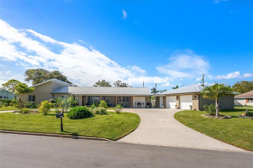 Picture of 832 Indian River Drive, Melbourne FL 32935