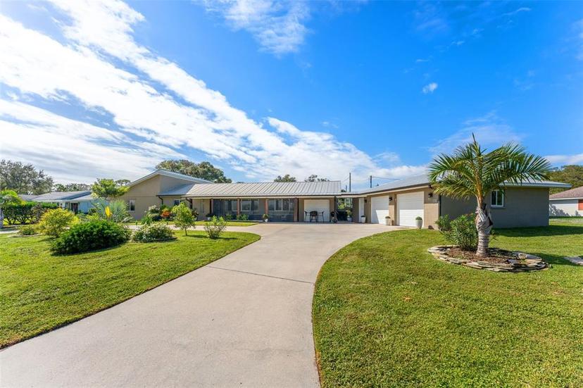 Picture of 832 Indian River Drive, Melbourne FL 32935