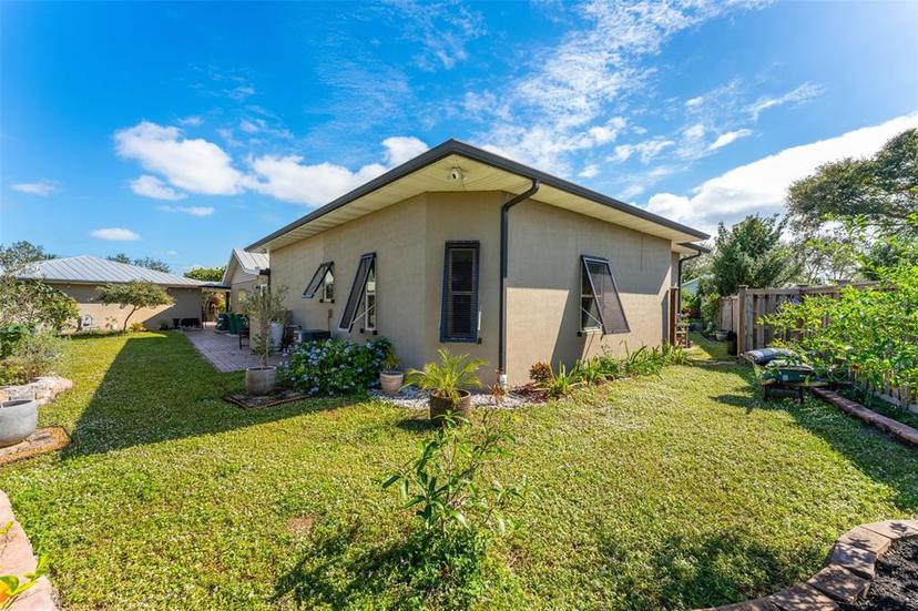 Picture of 832 Indian River Drive, Melbourne FL 32935