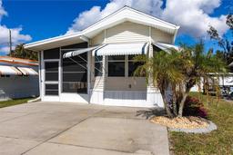 Picture of 1604 N Manatee Loop, Punta Gorda, FL 33950