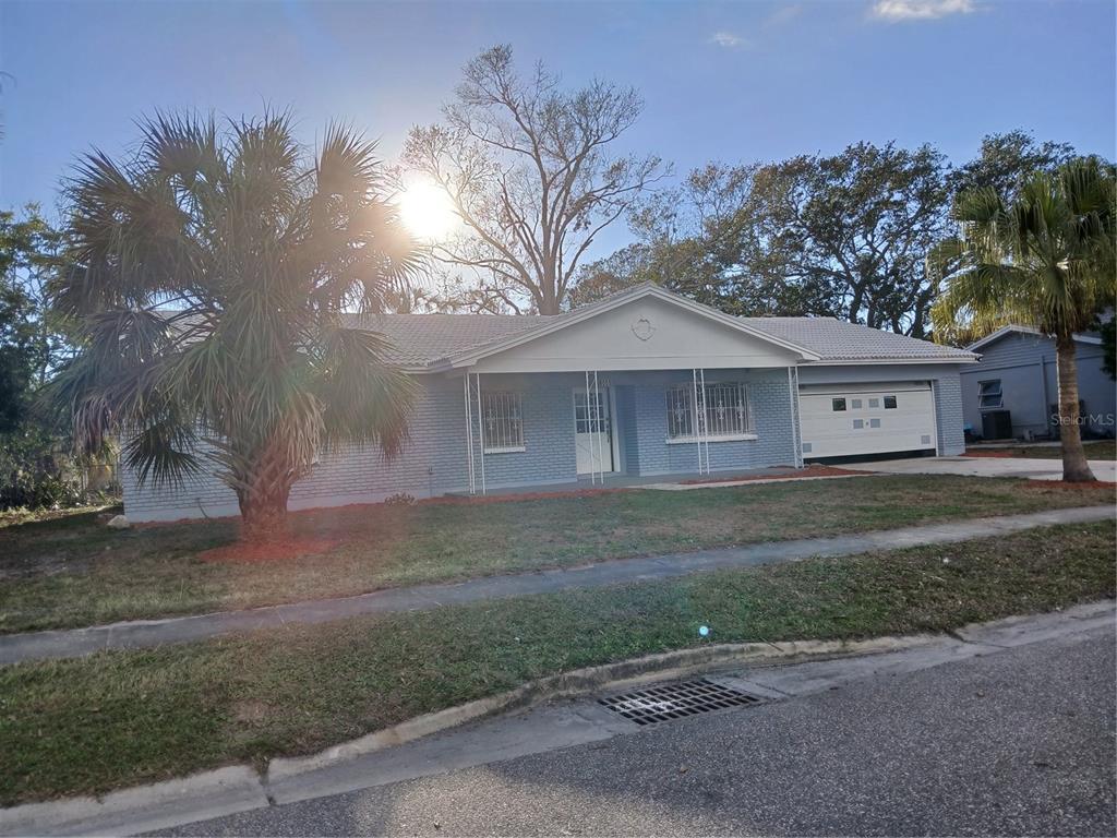 Picture of 6008 Memorial Highway, Tampa, FL 33615