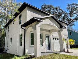 Picture of 16417 Lake Byrd Drive, Tampa, FL 33618