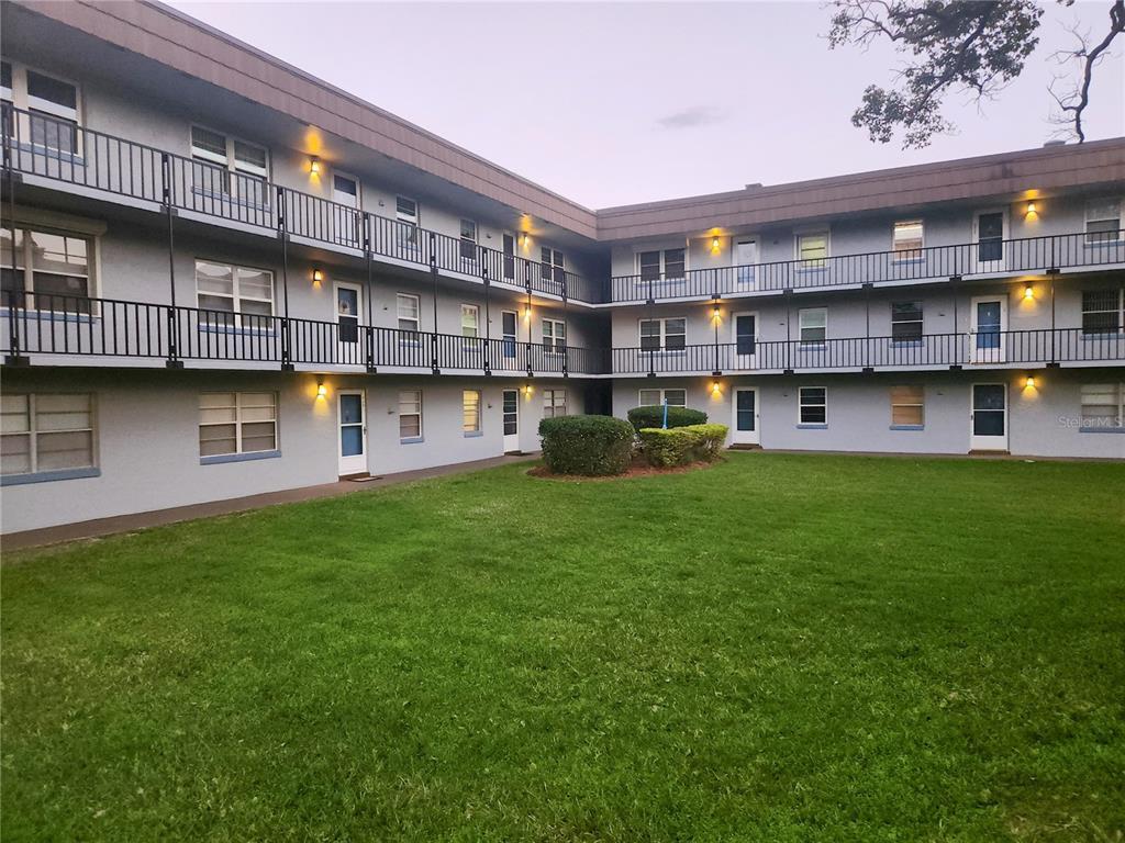 Picture of 333 Lake Howard Drive Nw Unit 201C, Winter Haven, FL 33880