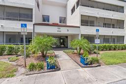 Picture of 2583 Countryside Boulevard Unit 3212, Clearwater, FL 33761