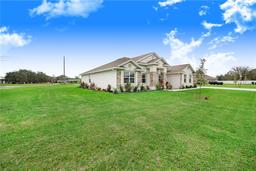 Picture of 944 Lochland Loop, Bartow, FL 33830