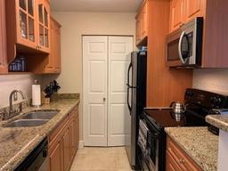 Picture of 455 Alt 19 S Unit 65, Palm Harbor, FL 34683